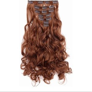 20” Curly Médium Auburn Hair Clip in Extensions